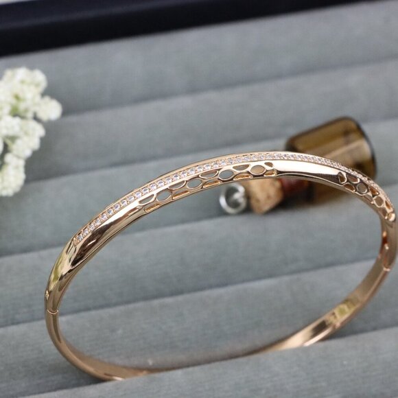 Rose Gold Bangle with Oval Cutout & Delicate Crystal Lining, XPBL0420 - Picture 1 of 11